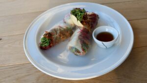 Read more about the article Friske forårsruller á la thai style